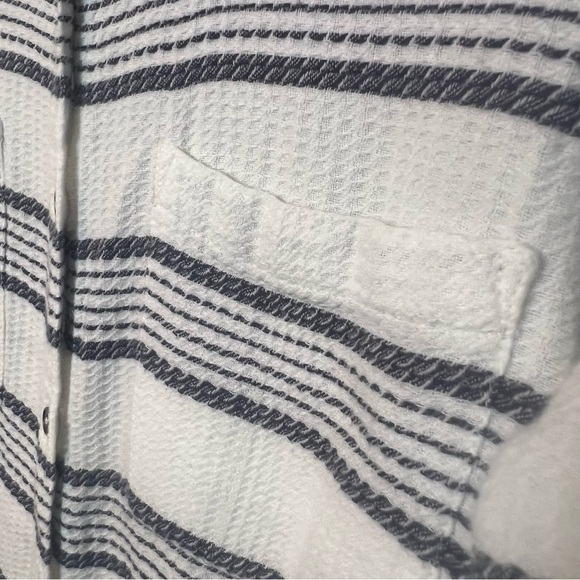 Rip Curl Button-up Shirt Women’s S Striped White Gray Long Sleeve Casual Beach - Picture 5 of 8
